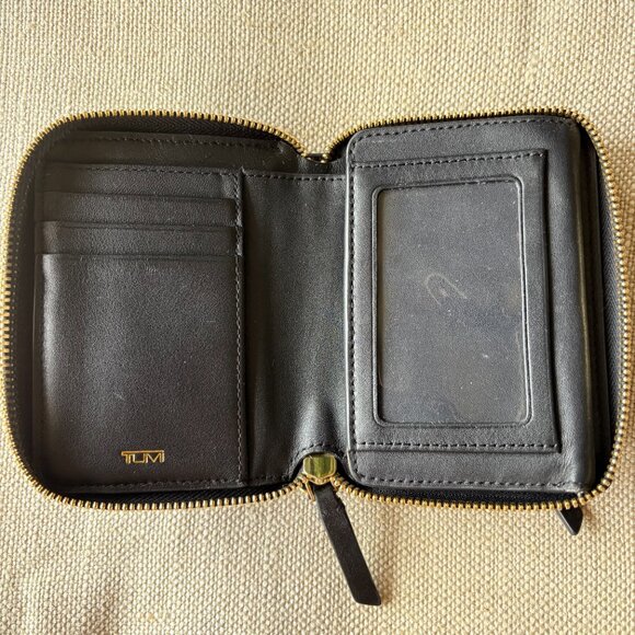 TUMI Trifold Zip Around Wallet - Picture 6 of 8